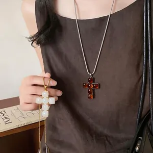 Vintage Resin Cross Pendant Necklace Long Sweater Chain For Women European Simple Alloy Snake Bone Chain Fashion Jewelry Gift