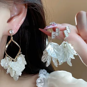 French Style Zirconia Flower Petal Shell Tassel Stud Earrings For Women Light Luxury High-end Elegant Gold Silver Jewelry