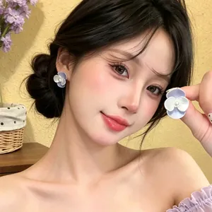 Alloy Öl-Tropfen Blume Ohrstecker Mit Silber Ohrringpfosten Künstliche Perle Chic Minimalistische Mode Schmuck Für Damen