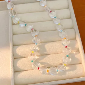 Sweet Minimalist Heart Glass Beaded Necklace For Women Transparent Colorful Crystal Clavicle Chain Fashion Jewelry Accessory Gift