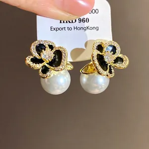 Luxury 14k gold plated flower stud earrings with zircon and white pearls