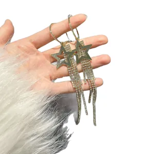 Elegantes pendientes de aro dorados con estrellas y borlas de diamantes para mujer