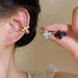 French Vintage Fleur-de-lis Zirconia Ear Cuff Copper Cross Pattern Non-Pierced Earrings For Women Light Luxury Jewelry