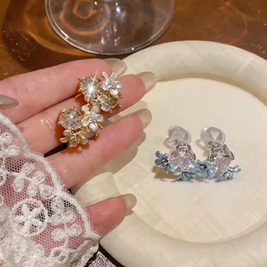 Franse Vintage Emaille Bloem Clip Op Oorbellen Koper Zirconia Elegant Zoet Bloemen Oorclips Voor Vrouwen Sieraden Accessoire