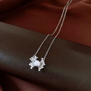 Elegante collana fiore in perle e zirconi placcata oro 18k vintage girocollo da donna