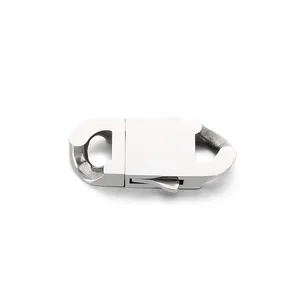 Fermoir mousqueton en acier inoxydable pour colliers et bracelets gourmette.