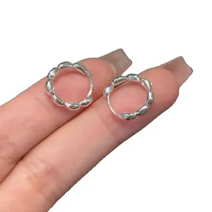 Korean style minimalist silver scalloped hoop earrings for women fashionable accessories