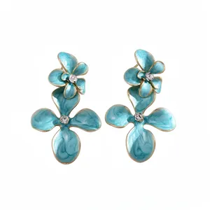 Boucles d'oreilles fleurs en émail bleu de style doux avec strass brillants pour femmes