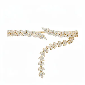 Elegant gold wheat ear bracelet with sparkling marquise-cut marquise zircon inlays