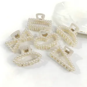 Elegant Artificial Pearl Hair Claw Clips For Women Girls Plastic Large Small Shark Clips Korean Style Non-Slip Headwear Fashion Hair Accessories