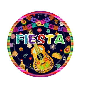 Farbenfroher Partypappteller im mexikanischen Fiesta-Stil mit Gitarren- und Taco-Motiv