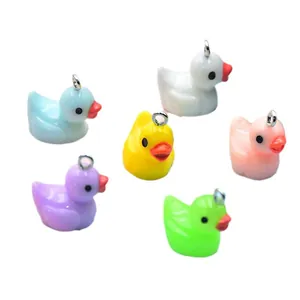 Colorful miniature resin duck charms in six colors for DIY jewelry and keychain accessories