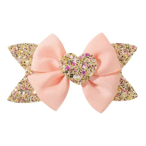 Charmante barrette à nœud en ruban gros-grain rose avec un cœur pailleté brillant