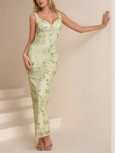 Elegante abito lungo in rete verde chiaro a fiori con scollo a cuore sexy per occasioni