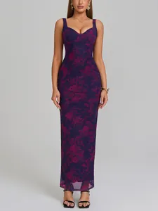 Elegante abito lungo in mesh a sirena con stampa floreale vintage e scollo a U senza maniche.
