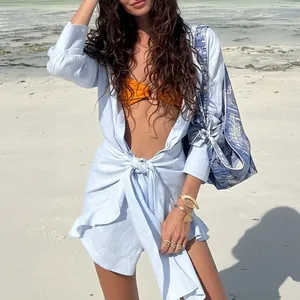 Élégant ensemble de robe chemise bleu clair à manches longues pour femmes plage été