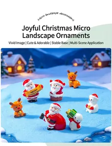 Figurines de micro-paysage de Noël festives avec le Père Noël le renne et les bonshommes