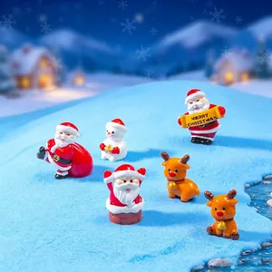 Figurines de micro-paysage créatives Père Noël et rennes pour décoration de scène d'hiver