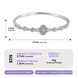 Guide des tailles détaillé pour bracelet trèfle argenté avec diamètre de 5,7 cm