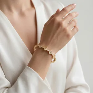 Bandeau de Mariage Élégant Fait à la Main avec Strass et Fausses Künstliche Perles pour Femmes Serre-tête de Mariée Bohème avec Ruban d'Organza Blanc Accessoire de Coiffure