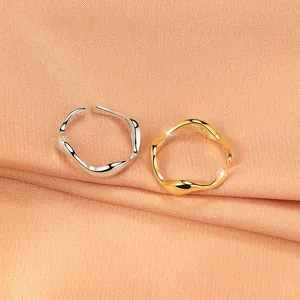 Mode Kupfer Unregelmäßige Welle Offener Ring Für Damen INS Stil Minimalistisch Metallischer Glanz Verstellbarer Fingerring Schmuck Geschenk
