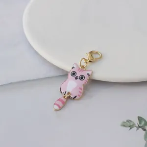 Minimalist cute pink cartoon cat keychain pendant made of zinc alloy for stylish bag charm