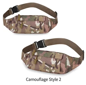 Détail de la sacoche de taille camouflage tactique avec sangle et boucle réglables