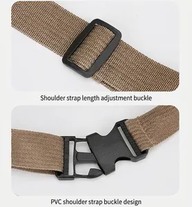 Détail de la bandoulière réglable et de la boucle en PVC de ce sac tactique robuste.