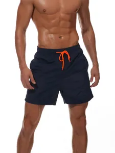 Schnelltrocknende dunkelblaue Herren-Badehose mit orangefarbenem Kordelzug und Gummibund