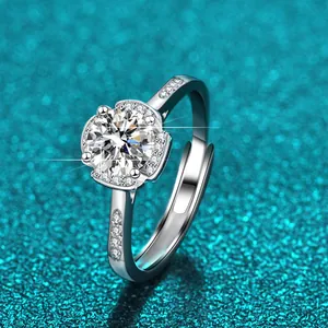 Nahaufnahme eines funkelnden 1-Karat-Moissanit-Rings aus feinem 925er Sterlingsilber