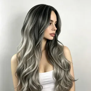 Perruque synthétique longue et ondulée avec dégradé noir et gris tendance pour femmes