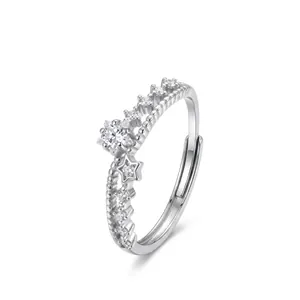 Elegant S925 sterling silver open ring featuring sparkling star pattern and zircons.