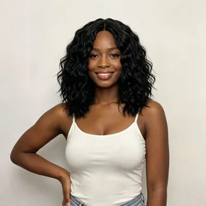 Perruque synthétique bouclée noire courte et vaporeuse pour femme avec texture ondulée naturelle