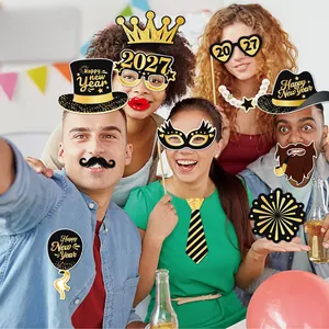 Set completo di oggetti di scena per foto di Felice Anno Nuovo 2027 per feste festose