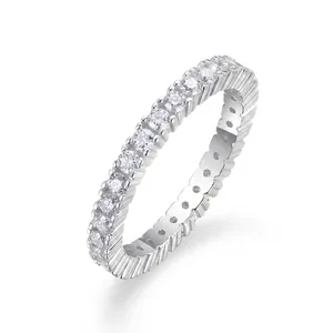 Close-up of S925 sterling silver eternity ring featuring sparkling moissanite stones