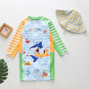 Jungen UV-Schutz Einteiler-Badeanzug-Set mit Cartoon-Hai und passendem Sonnenhut