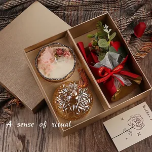 Luxury Scented Candle Gift Set With Glass Relief Jar Dried Flowers Tassel Handmade Soy Wax Candle For Mother Teacher Gift