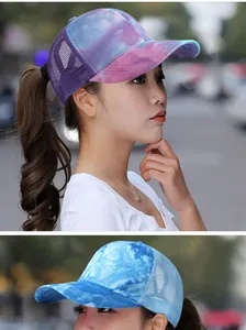 Berretto da baseball tie-dye da donna con rete traspirante e foro per coda di cavallo