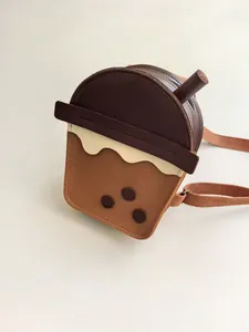 Kreativer Kinderrucksack aus PU-Leder in Form eines Mokka-Milchtees mit Trägern