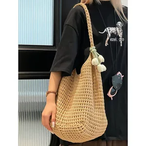 Sac Cabas pour Femmes Grande Capacité Tissage Ajouré Crochet Avec Charme de Fleur de Tulipe Mode Coréenne Plage Été