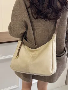 Sac hobo vintage beige en daim à grande capacité pour le trajet quotidien des femmes