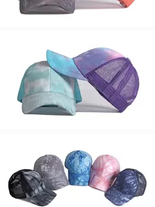Collezione di vari colori di cappellini da baseball in rete tie-dye per protezione solare
