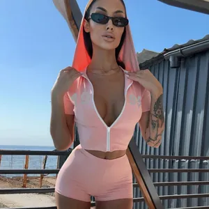 Streetwear pink sports set with rhinestone 1995 detail and hooded zipper top design