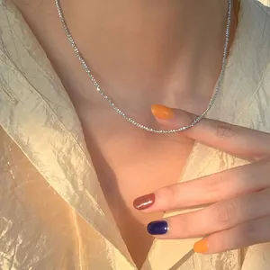 Elegante Halskette aus S925 Sterlingsilber mit funkelndem Sternendesign für Damen