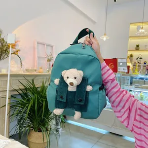 Sac à dos vert mignon pour tout-petit avec décoration ours en peluche 3D pour l'école
