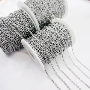 Vue détaillée de bobines de chaîne croisée en acier inoxydable pour bijoux DIY en vrac