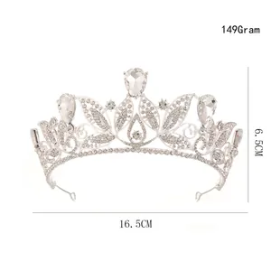 Detail view of a vintage bridal tiara with 16.5cm width and 6.5cm height measurements.
