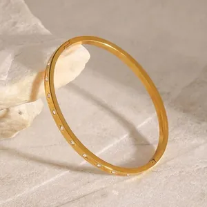 Minimalist Stainless Steel Rhinestone Buckle Bangle Gold Plated Elegant Star Design Jewelry For Women Fashion Accessory