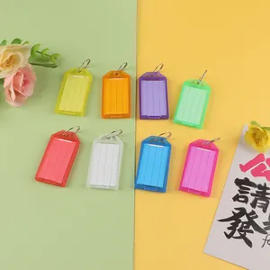 Lot de porte-clés colorés en plastique avec anneaux pour un étiquetage et une organisation aisés