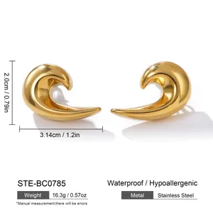 High-polished gold stainless steel wave earrings with detailed size and weight specs